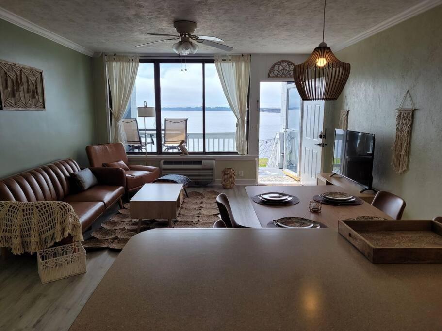 Romantic Getaway Bayside Panacea Екстериор снимка